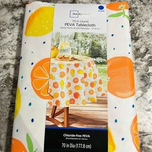 Mainstays 70” round orange slices design PEVA tablecloth New